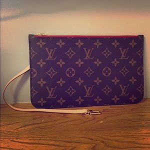 Louis Vuitton Pouchette